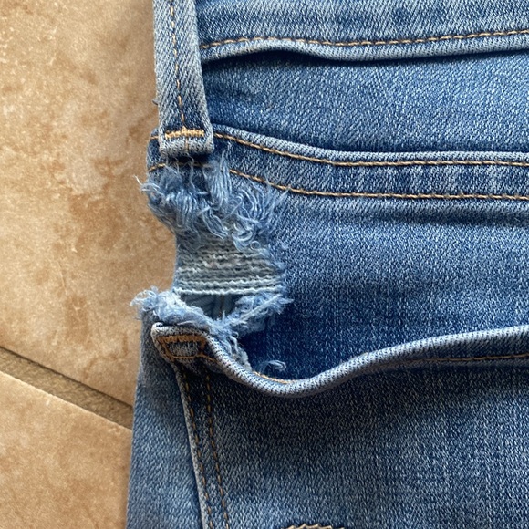 Used Women’s 710 Super Skinny Jeans - Picture 6 of 6